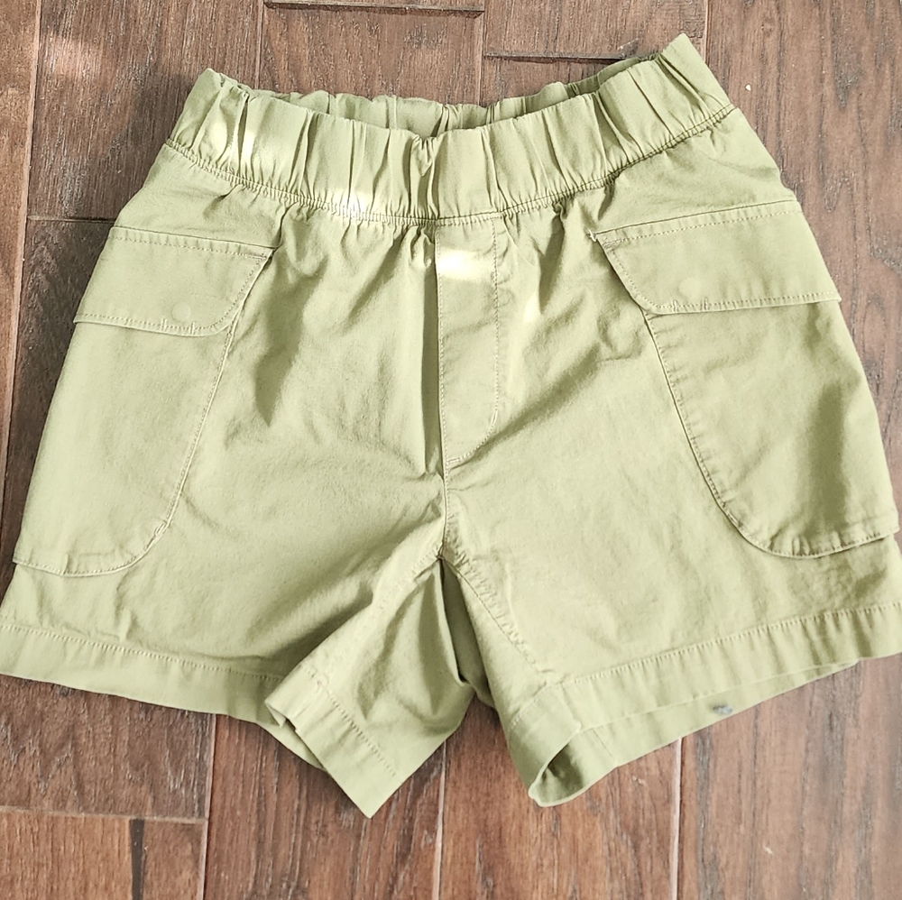 Mountain Hardwear hiking shorts